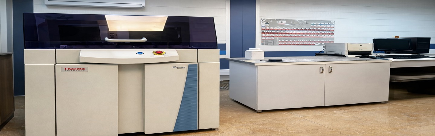 آزمایشگاه کانی شناسی - مواد معدنی (آزمایشگاه XRF/XRD) 