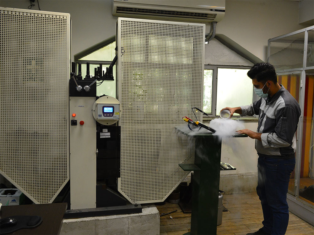 آزمایشگاه مکانیکی ۴